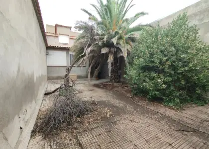 Casa/Chalet pareado En Venta Calle Duque de Alba, Argamasilla de Alba en Argamasilla de Alba
