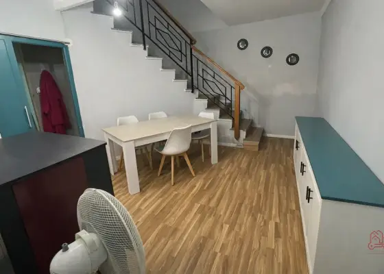 Casa en venta en Herencia, Calle Santa Lucía, de 249 m2 con 5 dormitorios, 2 baños, plaza de garaje y terraza por 75.000 €, Ref. 0449
