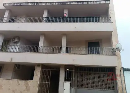 Edificio residencial en venta en Herencia, Calle Los Molinos, de 639 m2 con 3 dormitorios y baño por 301.500 €, Ref. 0461 en Herencia