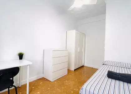 Habitación en piso compartido de 4 habitaciones en alquiler en Murcia. en Murcia