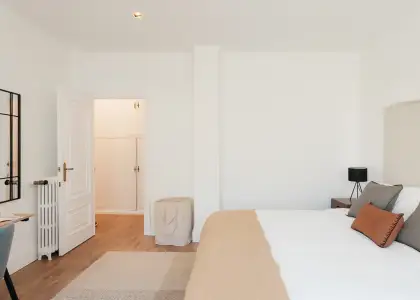 Habitación en piso compartido de 5 habitaciones en alquiler en El Botànic, Valencia. en Valencia