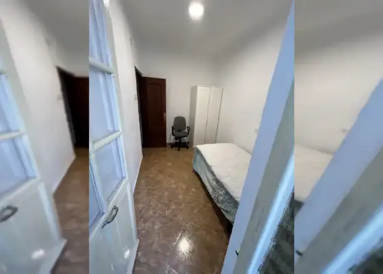 Habitación en piso compartido en Granada
