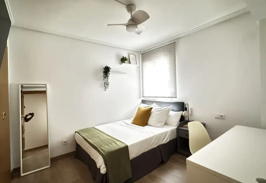 Habitación en piso compartido en valència en Valencia