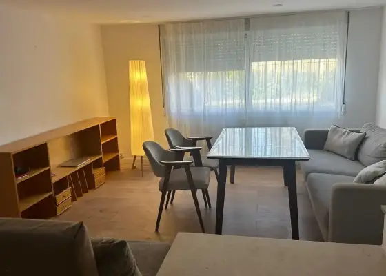 Habitación en un apartamento compartido de 2 habitaciones en alquiler en Haza Grande, gastos incluidos. en Granada