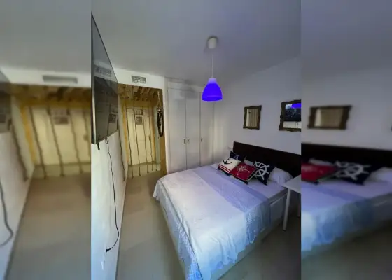 Habitación en un apartamento compartido de 3 habitaciones en alquiler en Hacienda Roldán en Málaga