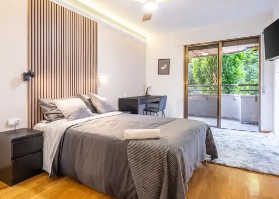 Se alquila habitación en piso compartido de 6 habitaciones en Alicante, gastos incluidos en Alicante (Alacant)