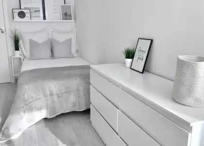 Se alquila habitación en piso compartido de 6 habitaciones en Murcia, no se admiten parejas. en Murcia
