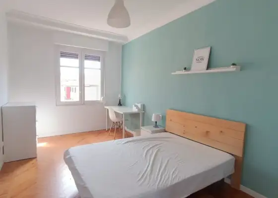 Se alquila habitación en piso compartido en Pamplona