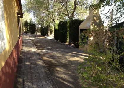 se vende casa chalet /TIERRA REGADIO// en Manzanares