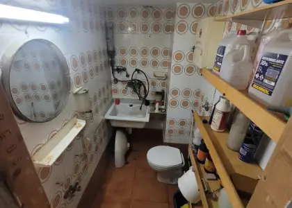 Se vende local con vado en Albacete