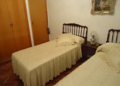 Se vende piso de cuatro dormitorios centrico en Manzanares
